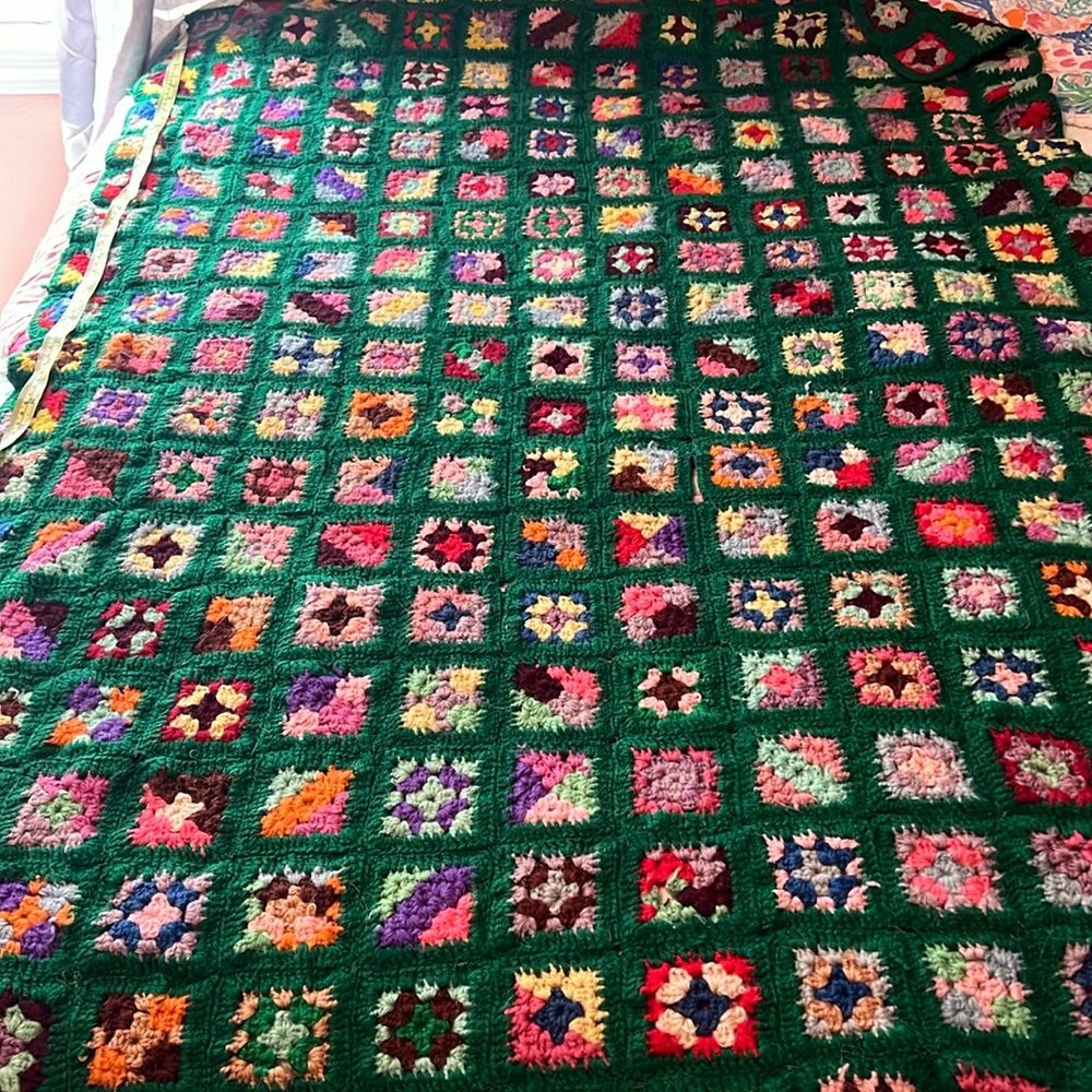 Vintage Granny Square Handknit Throw 42x57